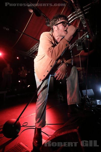 YARD ACT - 2024-04-05 - PARIS - Cabaret Sauvage - 